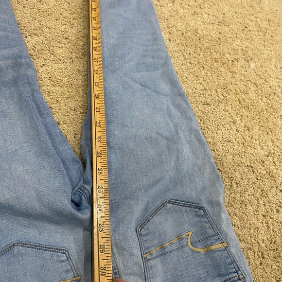 American Eagle Super Stretch Jegging Size 8R Light Wash Skinny Jeans - Picture 3 of 7